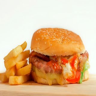 Hamburguesa con patatas