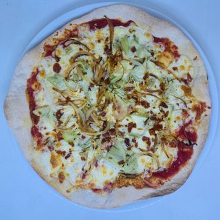 Pizza de alcachofas y foie