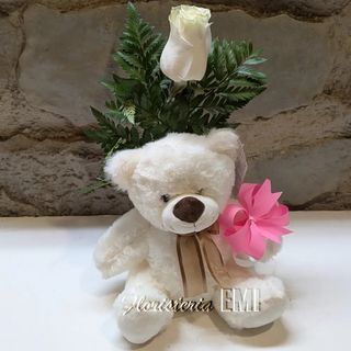 OSITO CON ROSA BLANCA