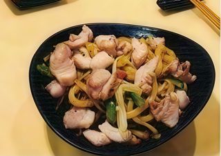 Pollo udon