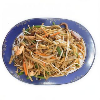 Tallarines fritos tres delicias