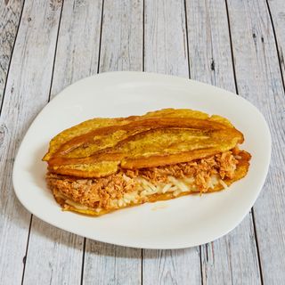 Patacón huevos pericos