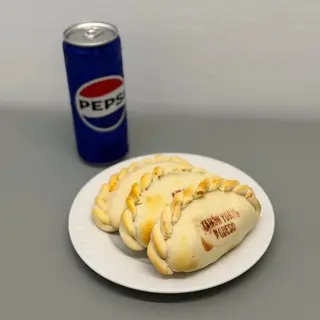 Combo 3 Empanadas + 1 bebida