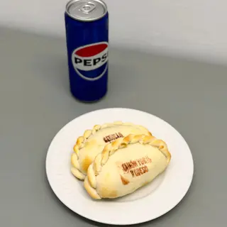 Combo 2 Empanadas + 1 Bebida