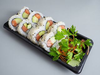 Uramaki California salmón (8 uds.)