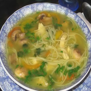 Sopa De Pollo Con Champiñones