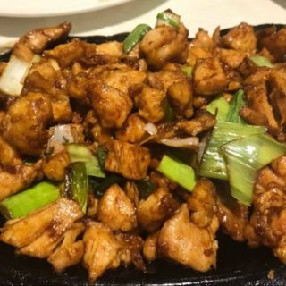 Pollo En Fuente Quemada