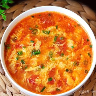 Sopa De Tomate Y Huevos