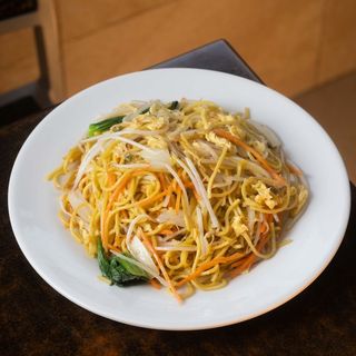 Tallarines o Fideos salteados con Vegetales