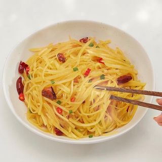 Patatas Salteadas Agrias