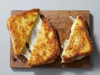 Mozzarella In Carrozza