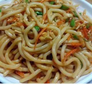 13a. Yaki udon con pollo