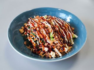 Poke bowl de salmon picante