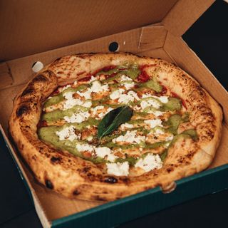 Pizza Pesto