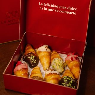 Caja 8 mini Croissants variados