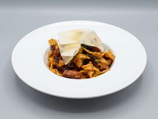 TALLARINES DE PASTA FRESCA CASERA