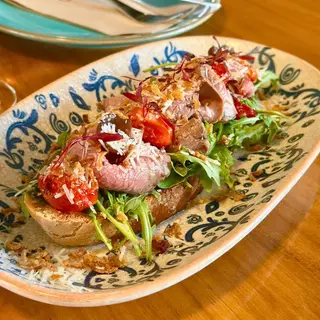 TOSTA DE ROAST BEEF