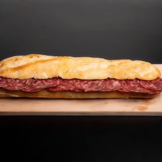 Bocadillo de Salchichón Ibérico