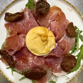 Burrata Affumicata E Crudo