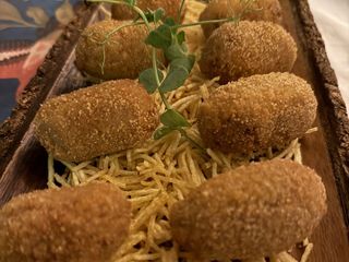 Media ración de croquetas de rabo de buey (4UD)