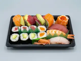 Sushiyaki variado de la casa (16 uds.)