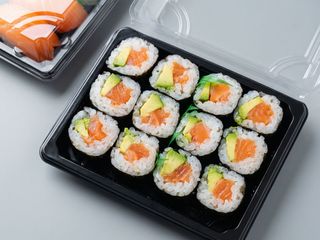 Maki Salmón y Aguacate (6 uds.)