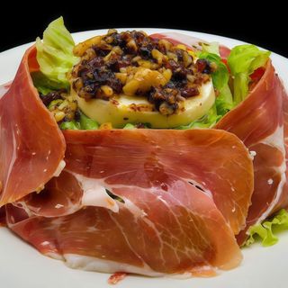 Ensalada Volcán Con Mozzarella