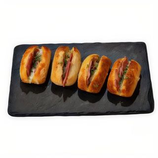 Panes De Ajo Con Mozzarella Y Bacon (4 Uds.)