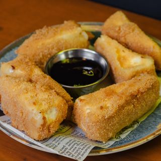 Camembert frito / Fried camembert
