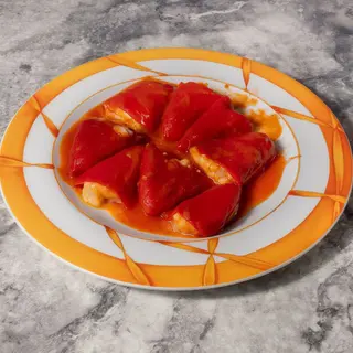 Pimientos rellenos de merluza y gambas