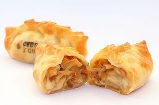 Empanada de cebolla y queso