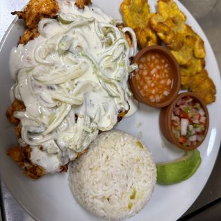 Jalapeño de pollo. (PLATO ESPECIAL)