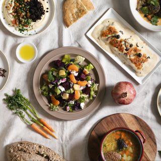 menú entrante + principal + postre + kombucha