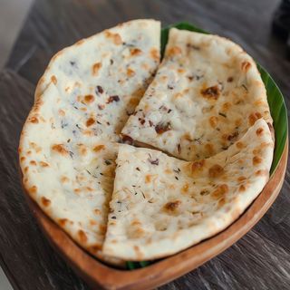 Peshwari naan