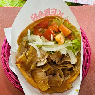Doner Kebap con Hummus