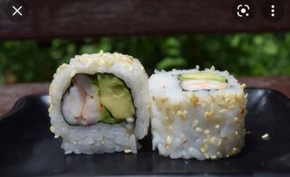 califonia de langostino y aguacate 8 pieza