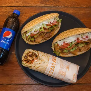 Oferta especial 2 kebab y 2 durum 1 patatas grande y 2L Coca Cola