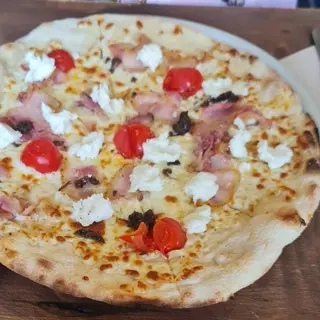 Pizza bufalona