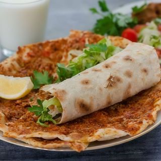 Lahmacun Completo