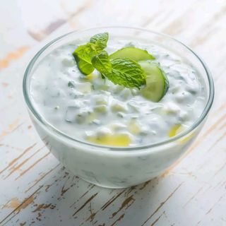 Salsa tazatziki griega