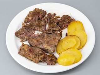 Media Ración De Abanico De Cerdo Ibérico Con Patatas