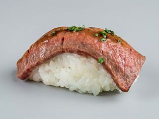 nigiri wagyu con salsa teriyaki