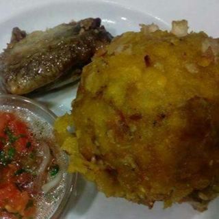 Bolón De Chicharrón