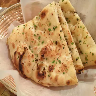 Garlic naan