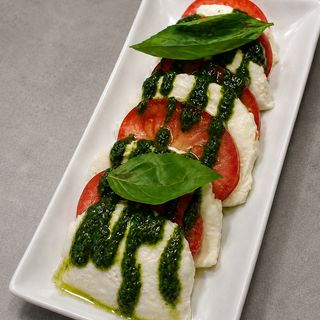 Caprese Di Pomodoro Con Mozzarella