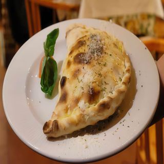 Pizza calzone de carne (0,30 cm.)