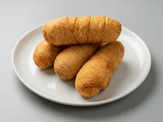 TEQUEÑOS