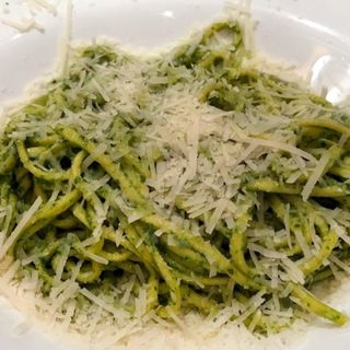 Spaghetti al pesto ligero