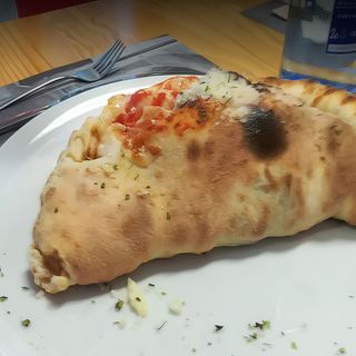 Pizza calzone