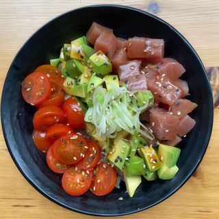 Poke tuna locals